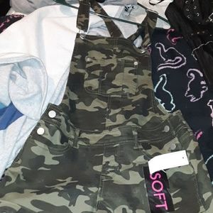 Camo short overalls